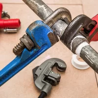 TecniPlomería - Plomeo y Electricista
